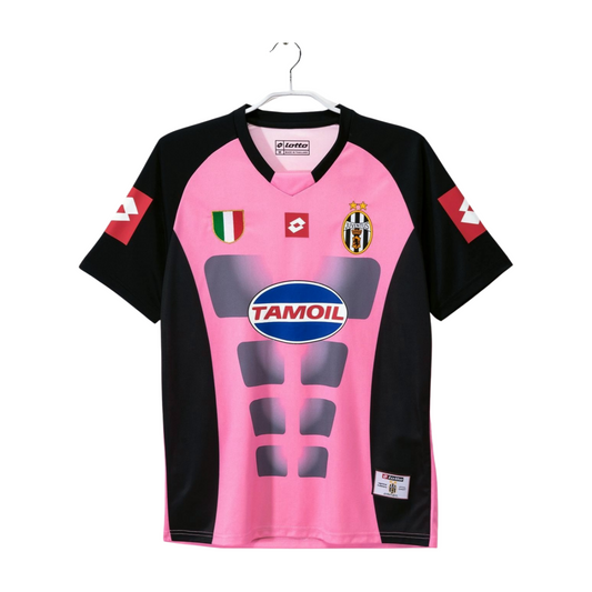 JUVENTUS 2002/03 AWAY RETRO SHIRT